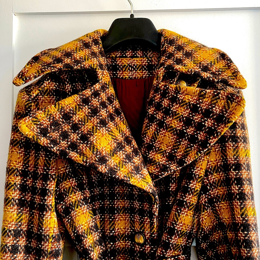 Price firm 70s VINTAGE Wool plaid tweed wide lapel belted trench pea tailored